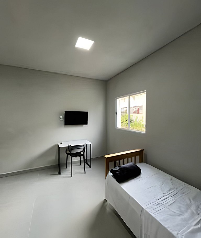 #107 Suíte Titânio, Moderna & Minimalista