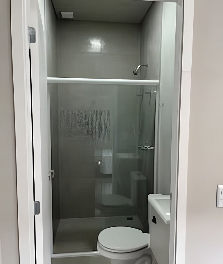 #107 Suíte Titânio, Moderna & Minimalista