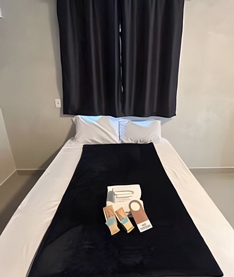 #113 Suíte Cinza Urbano • c/Vaga • Centro