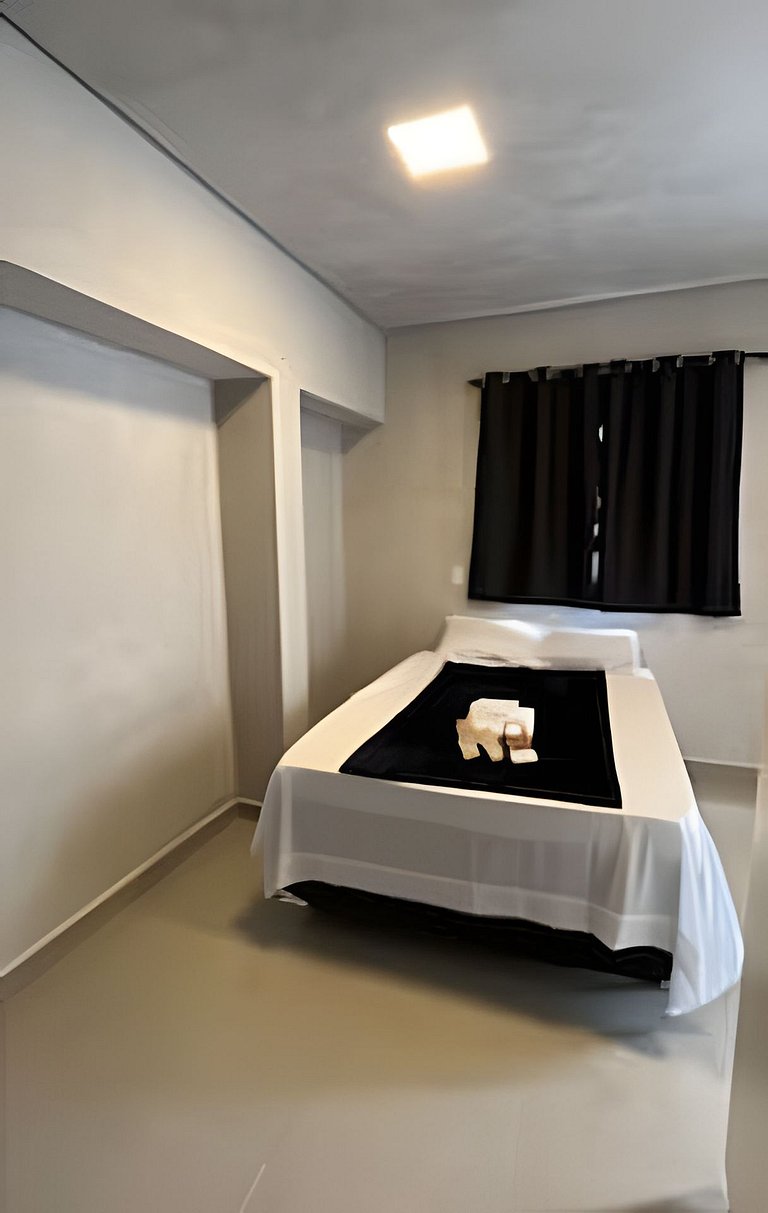 #113 Suíte Cinza Urbano • c/Vaga • Centro