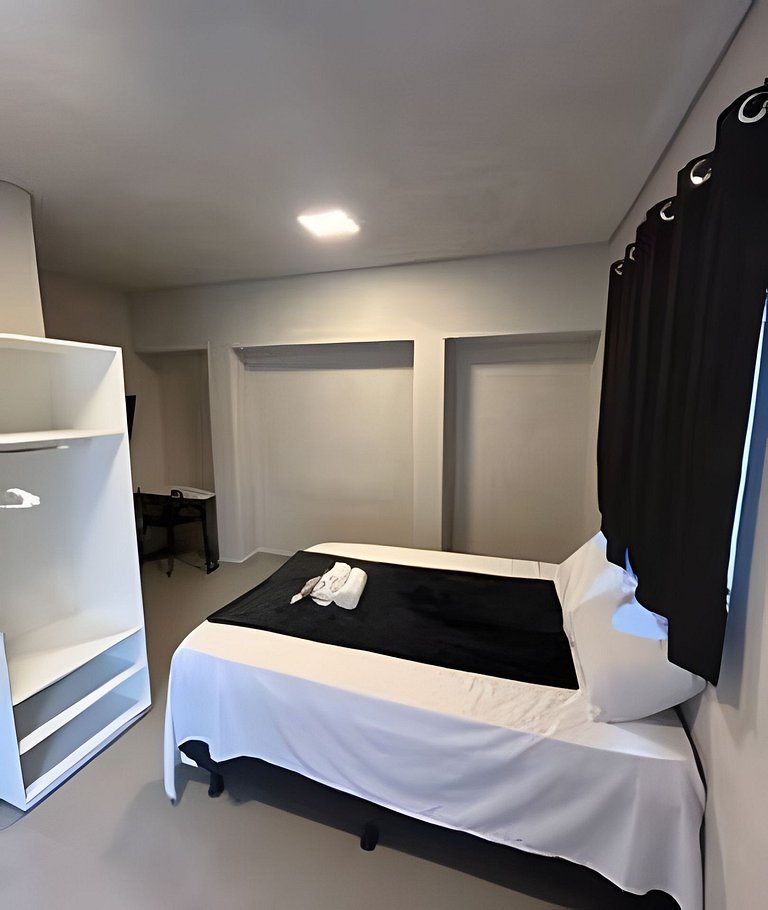 #113 Suíte Cinza Urbano • c/Vaga • Centro