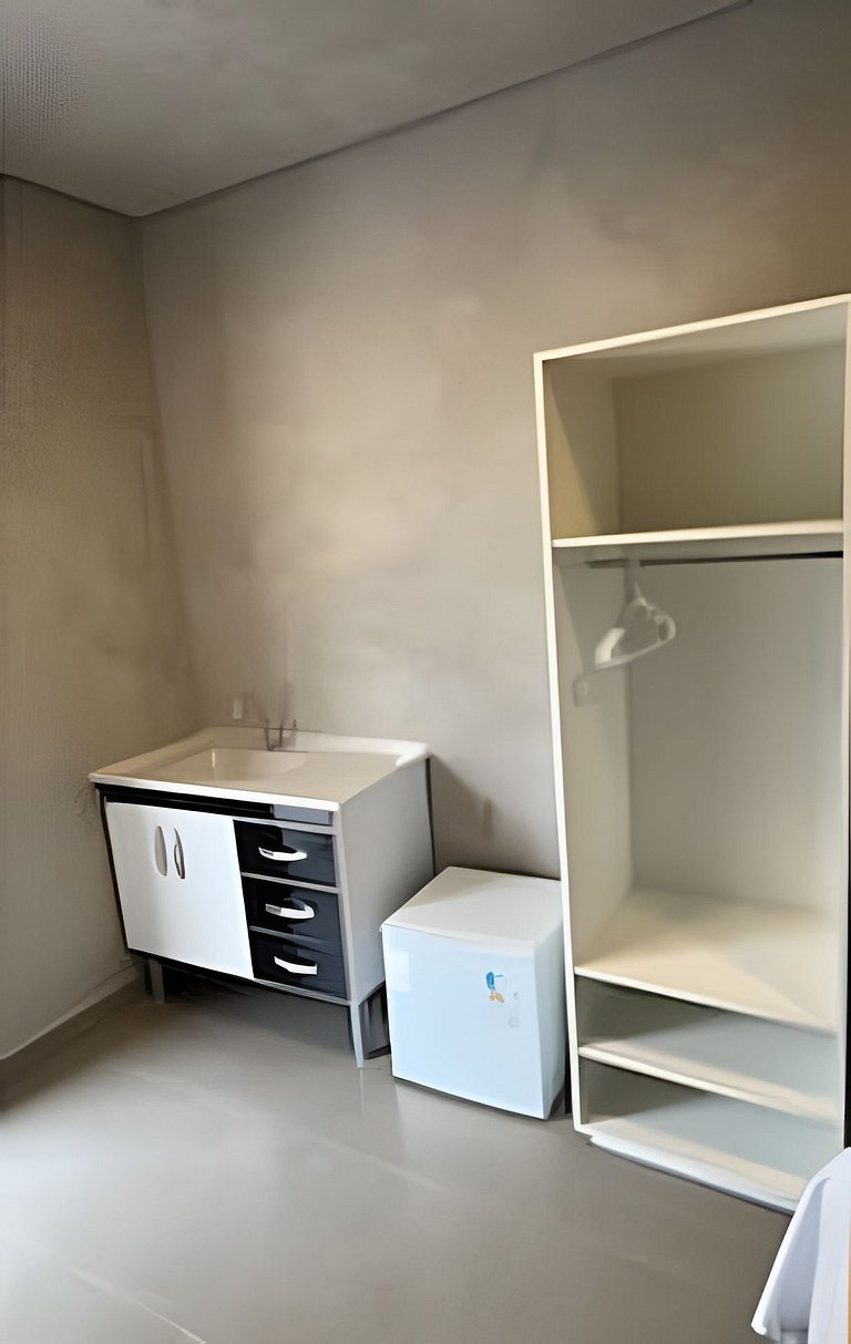 #113 Suíte Cinza Urbano • c/Vaga • Centro