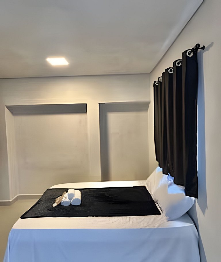 #113 Suíte Cinza Urbano • c/Vaga • Centro