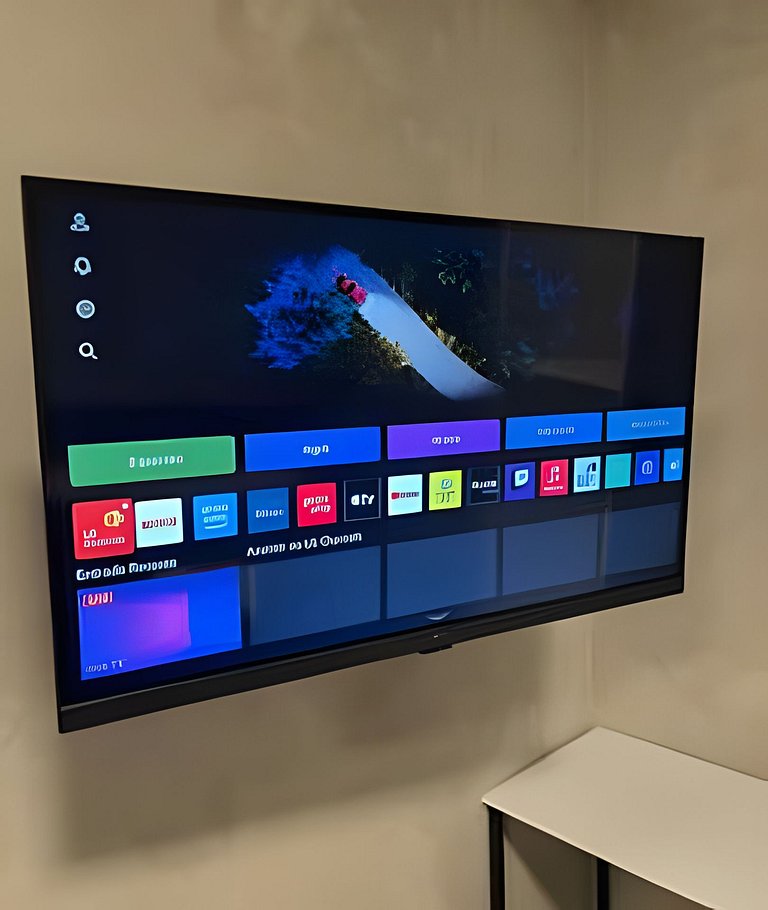 #115 Suíte cama casal e solteiro c/ vaga - Centro