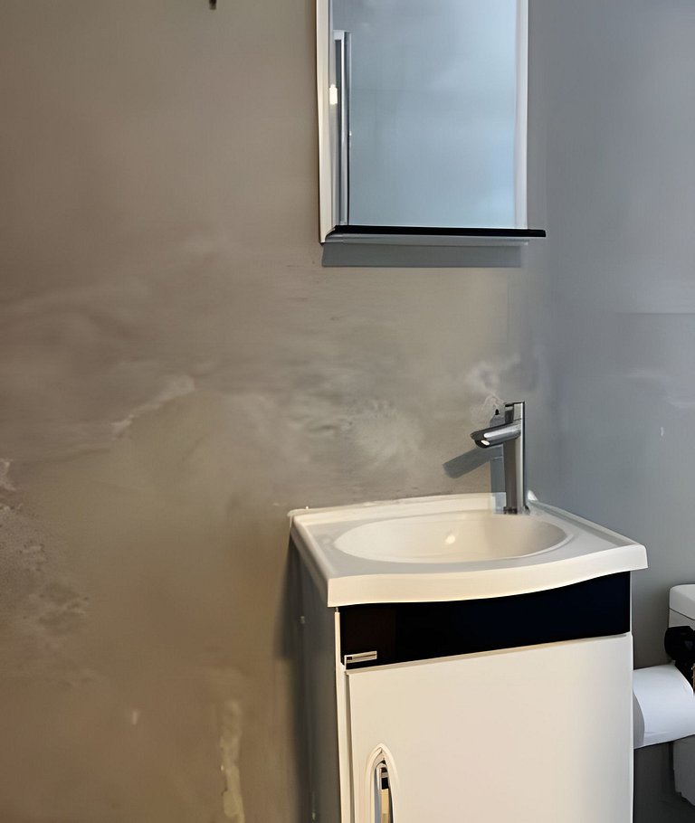 #115 Suíte cama casal e solteiro c/ vaga - Centro