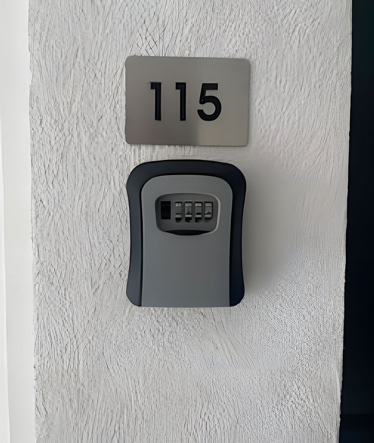 Suíte 115 — Espaçosa com Banheiro Privativo, Wi-Fi