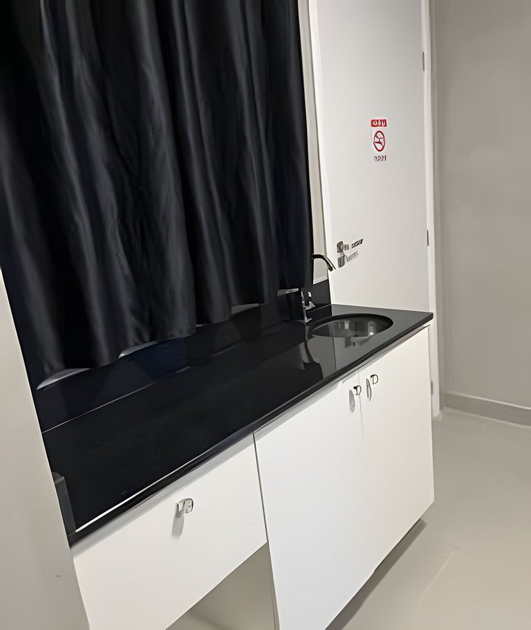 #115 Suíte cama casal e solteiro c/ vaga - Centro