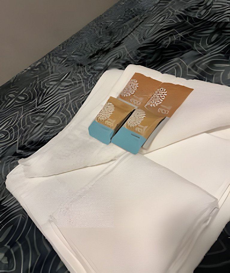 #115 Suíte cama casal e solteiro c/ vaga - Centro