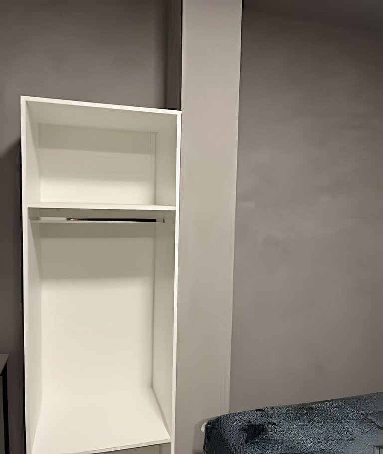 #115 Suíte cama casal e solteiro c/ vaga - Centro