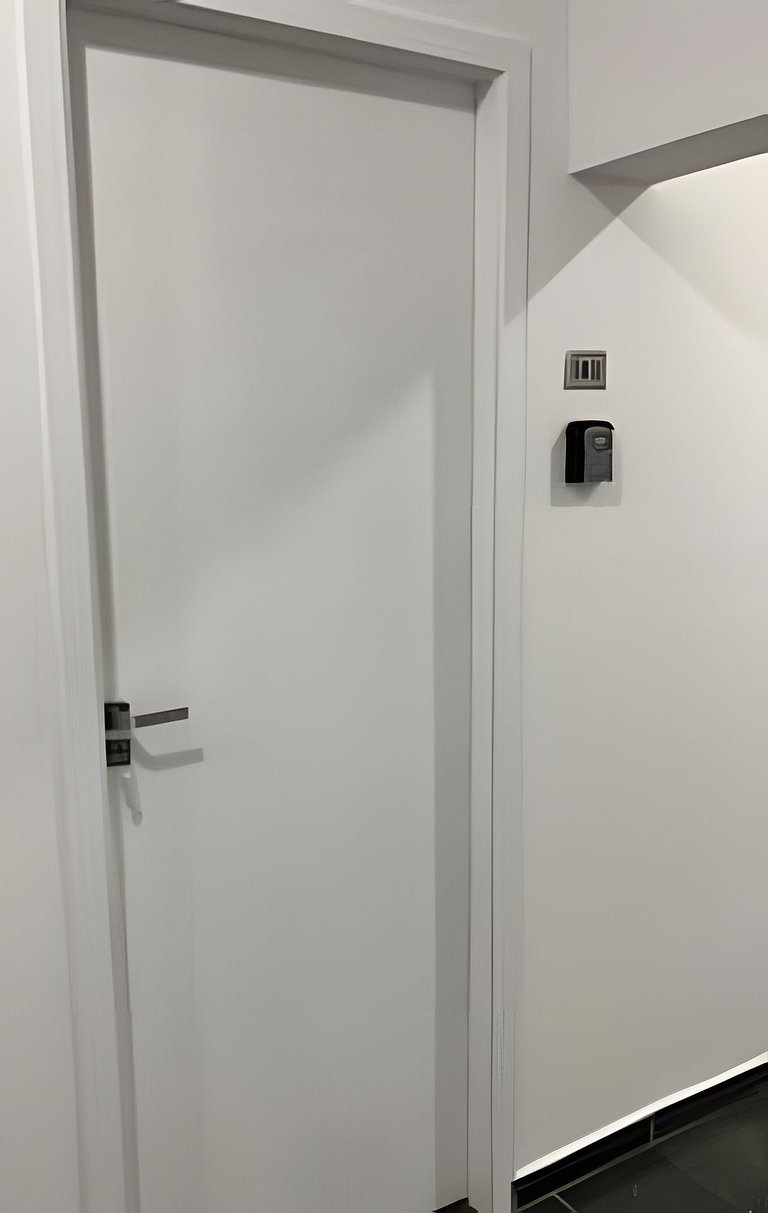 #143 Quarto Individual Compacto na região central