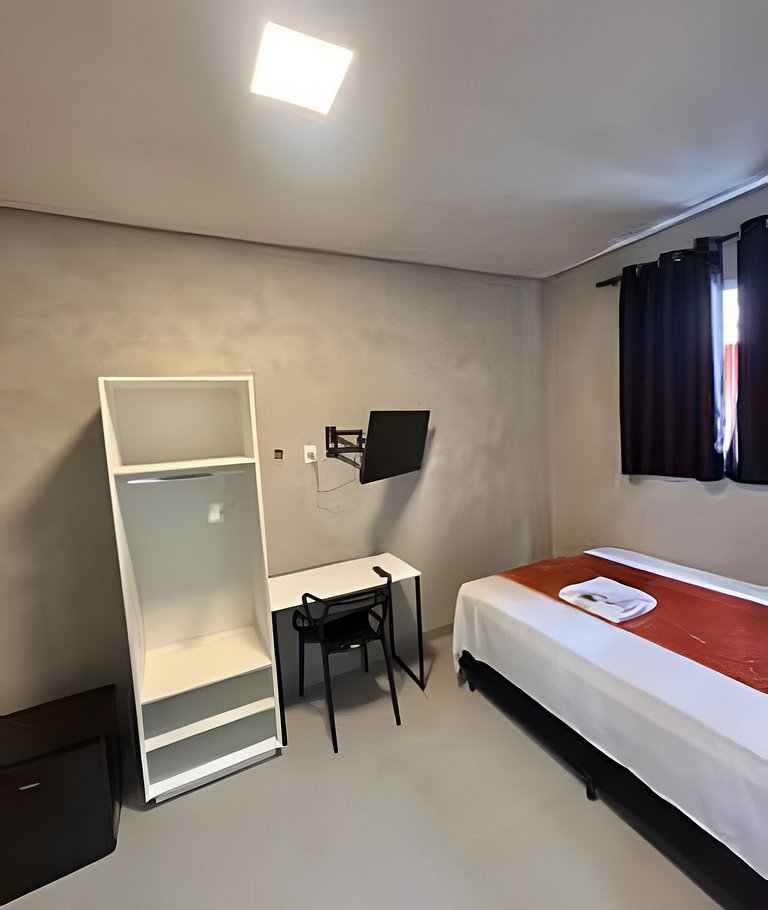 #117 Suíte Inox Aconchegante c/Vaga • Centro