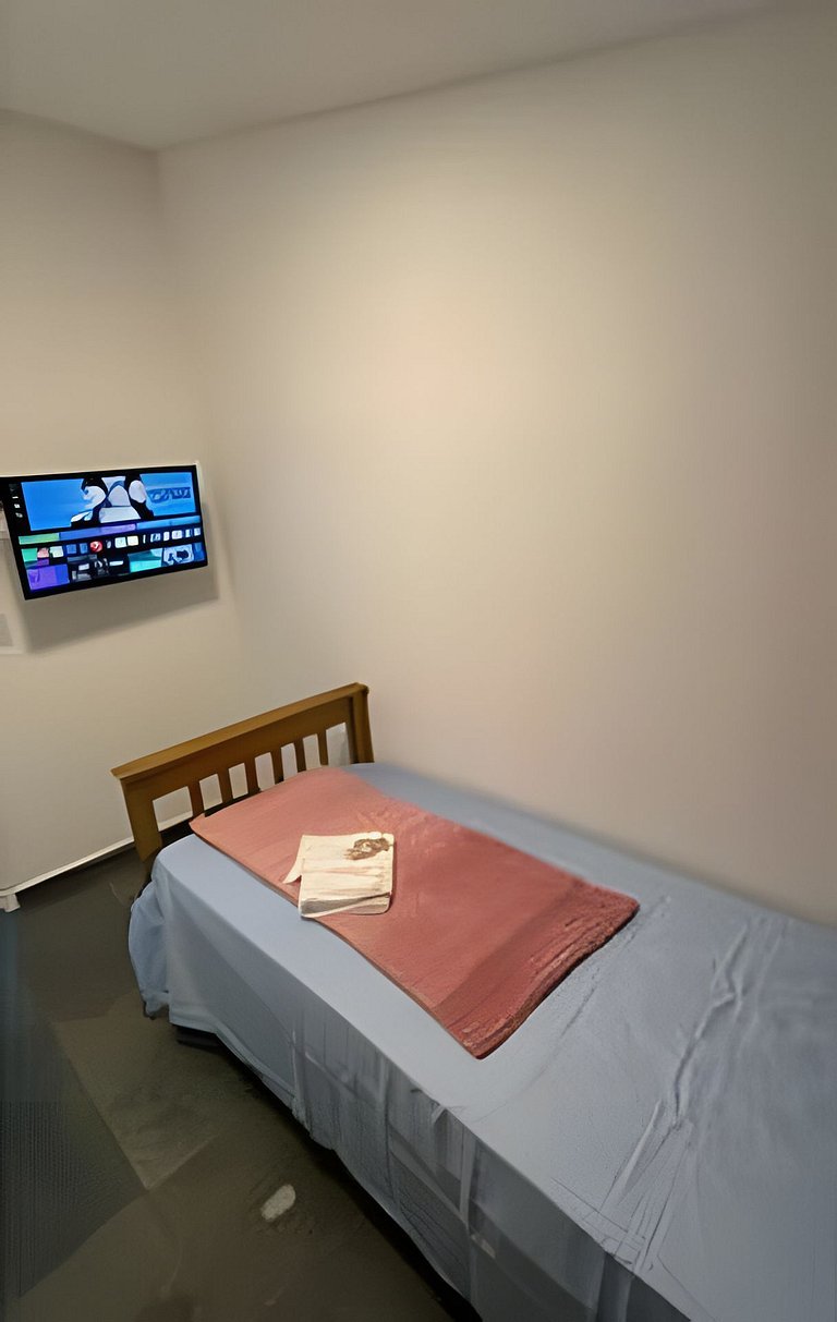 #145 Quarto Individual Confortável e Moderno.