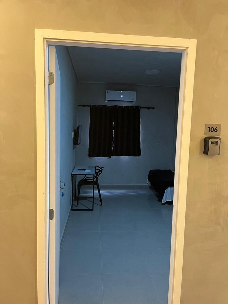 #106 Suíte Aço Negro • Loft Moderno e Industrial