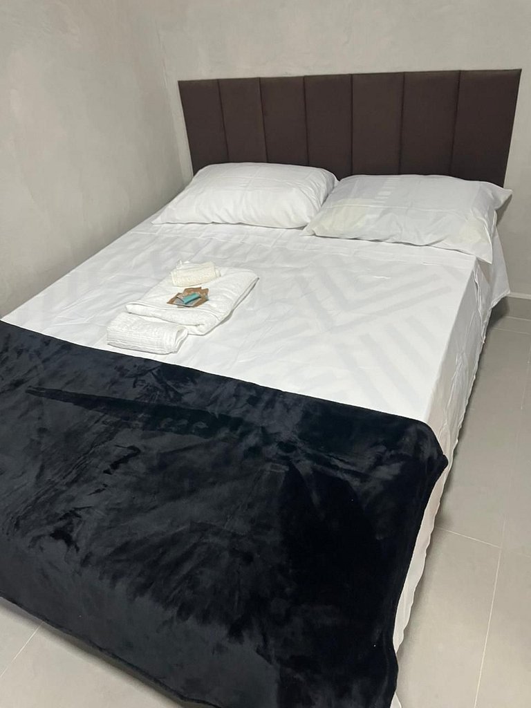 #106 Suíte Aço Negro • Loft Moderno e Industrial