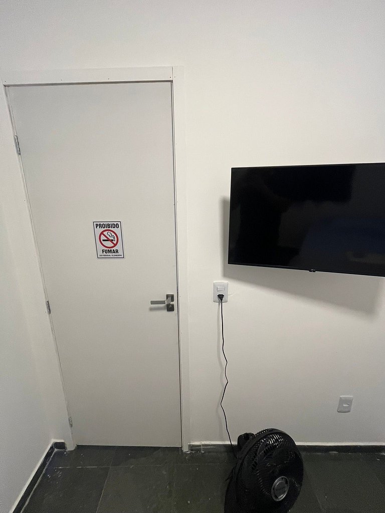 #146 Quarto Individual Confortável e Moderno.