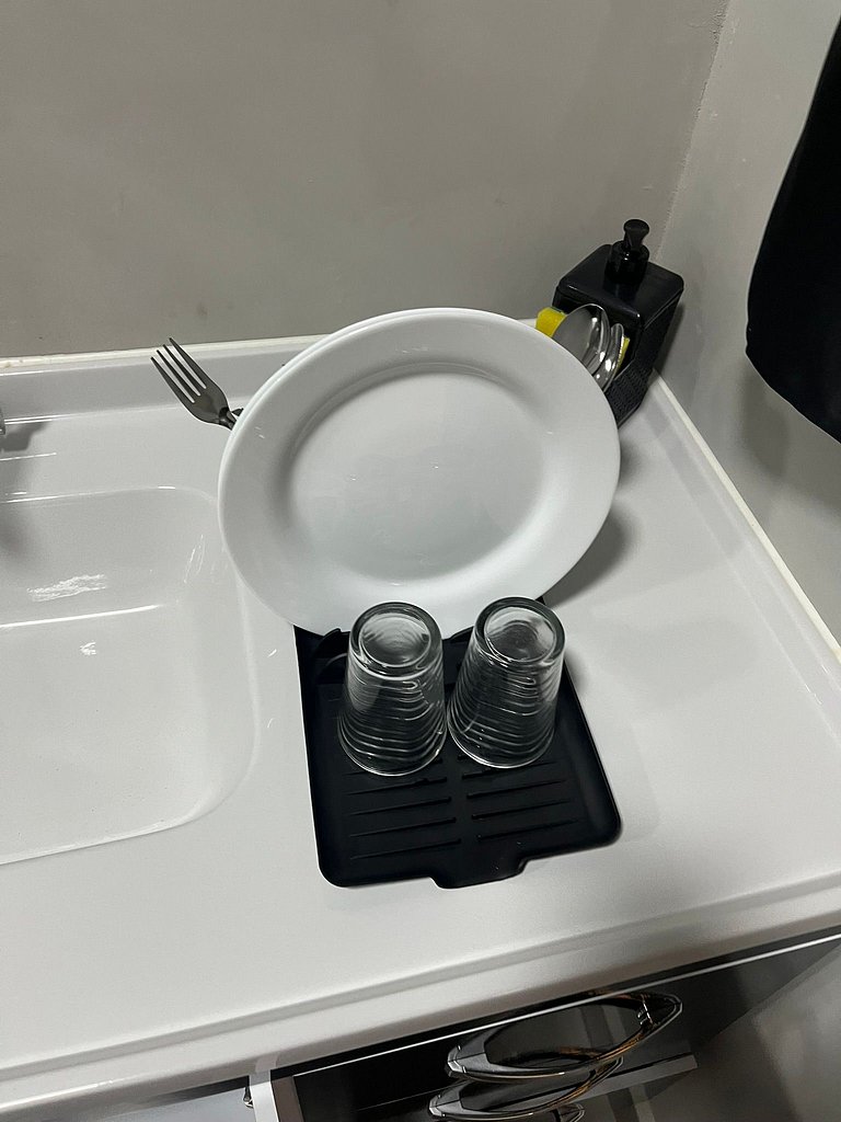 #108 Suíte Basalto Acolhedor c/vaga • Centro