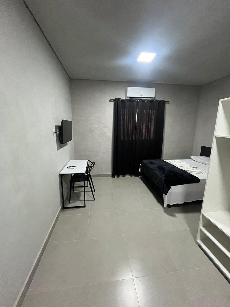 #108 Suíte Basalto Acolhedor c/vaga • Centro