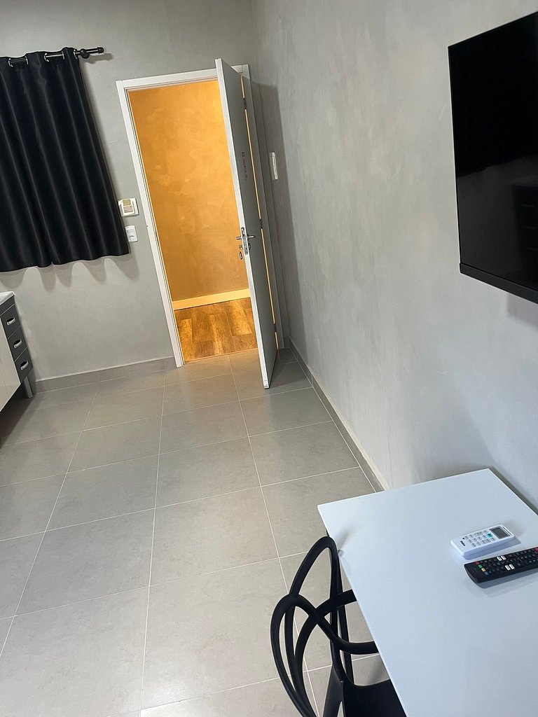 #108 Suíte Basalto Acolhedor c/vaga • Centro