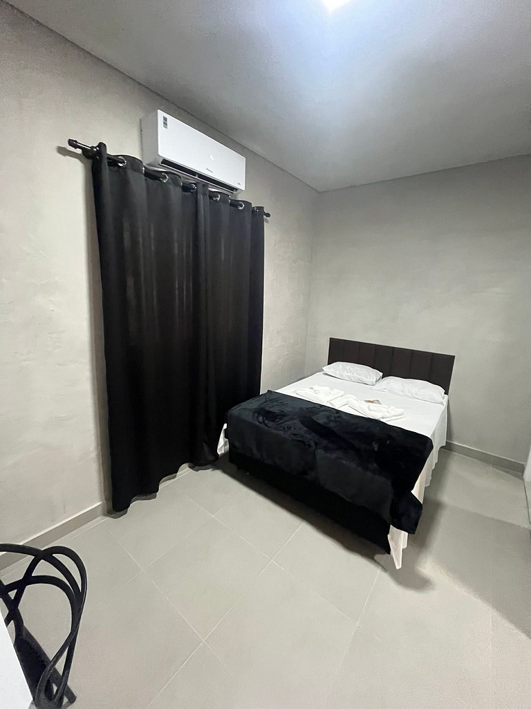 #108 Suíte Basalto Acolhedor c/vaga • Centro