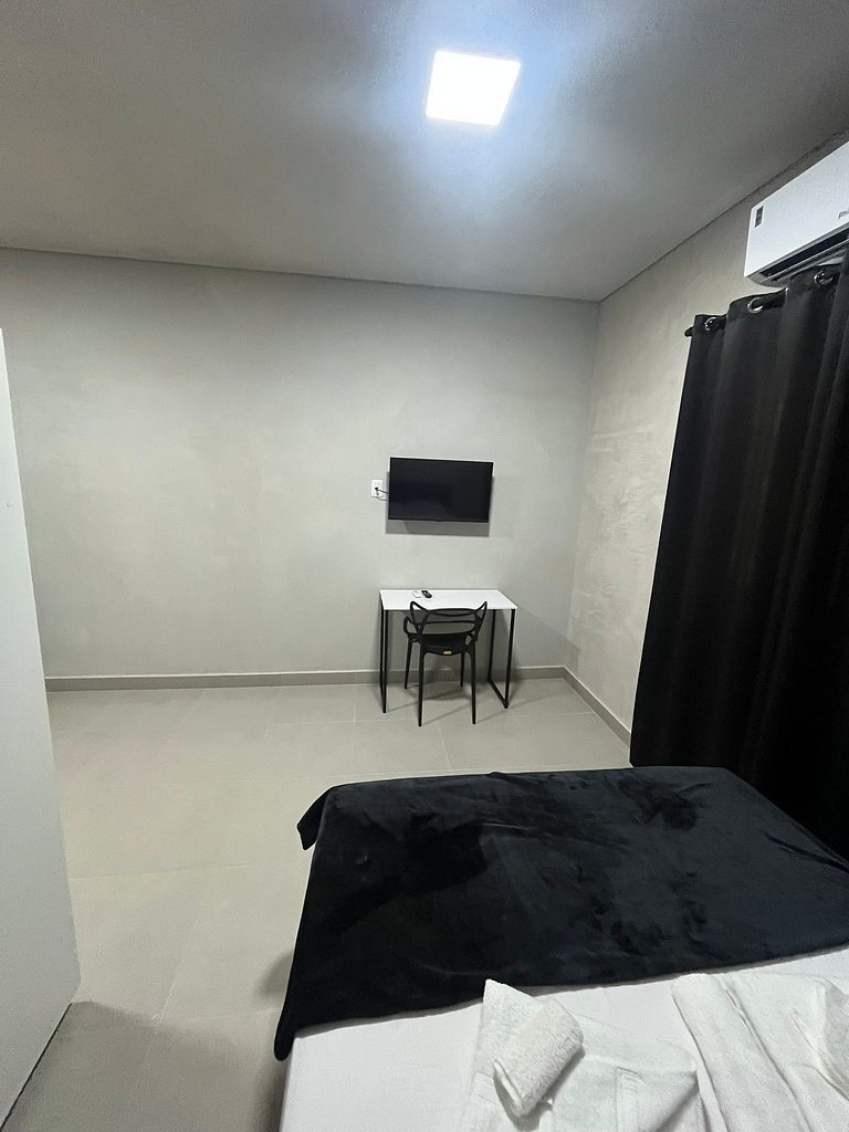 #108 Suíte Basalto Acolhedor c/vaga • Centro