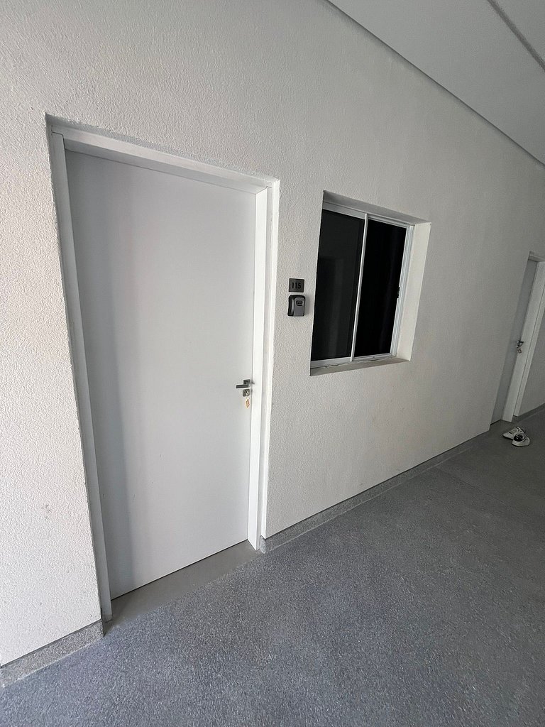 #115 Suíte cama casal e solteiro c/ vaga - Centro