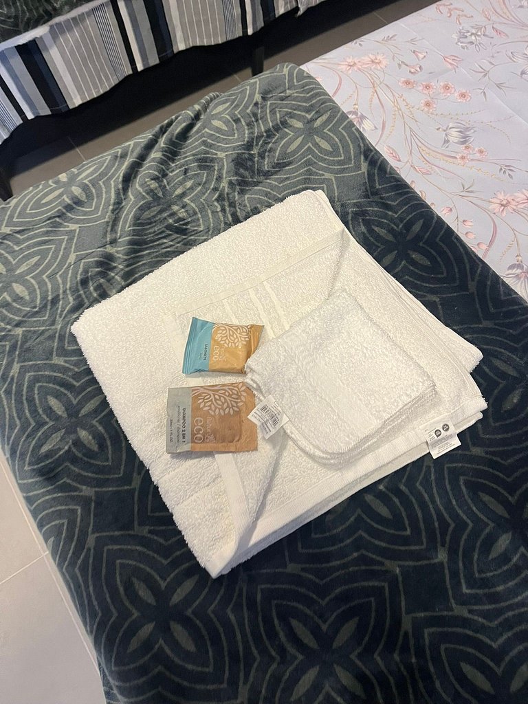 #115 Suíte cama casal e solteiro c/ vaga - Centro