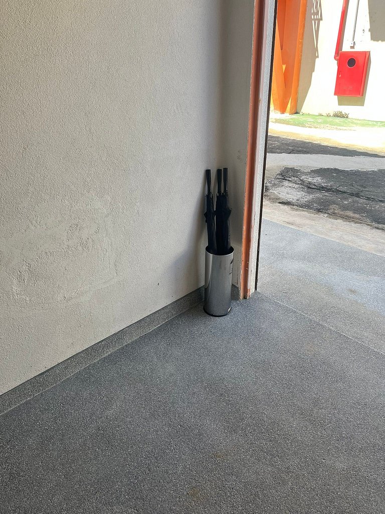 #115 Suíte cama casal e solteiro c/ vaga - Centro