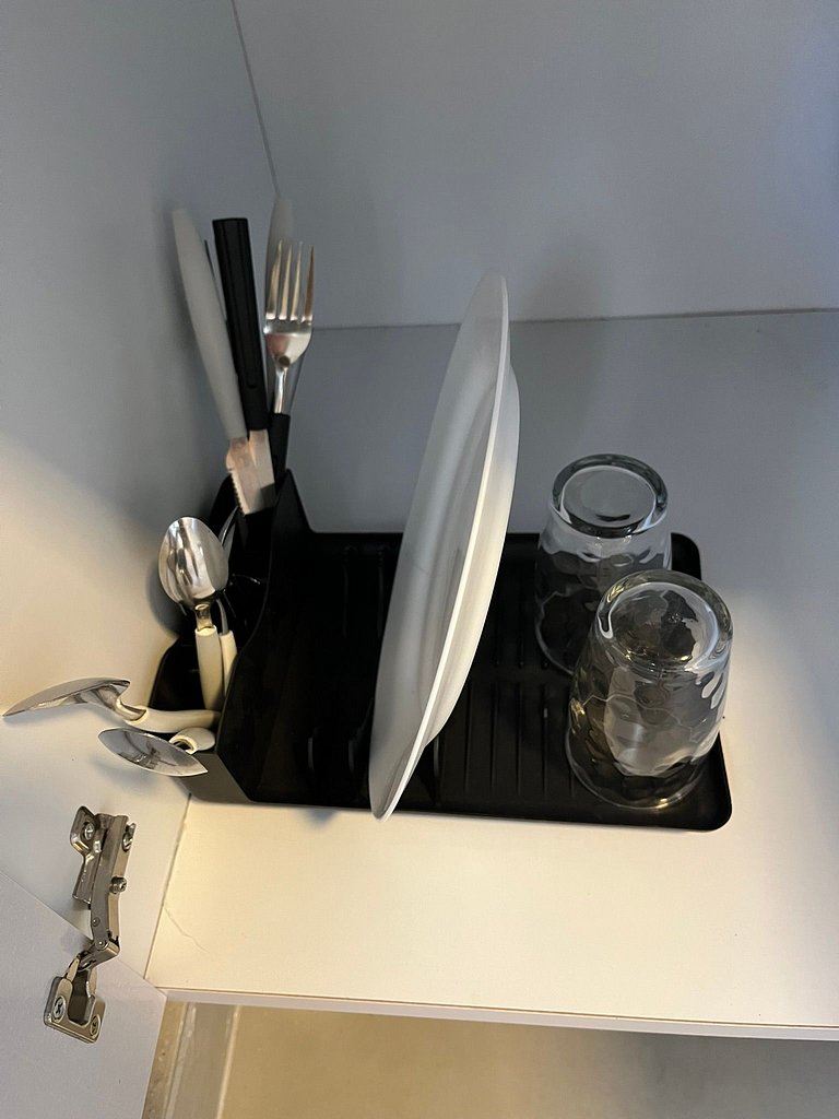 #111 Suíte Cromo Elegante c/Vaga • Centro