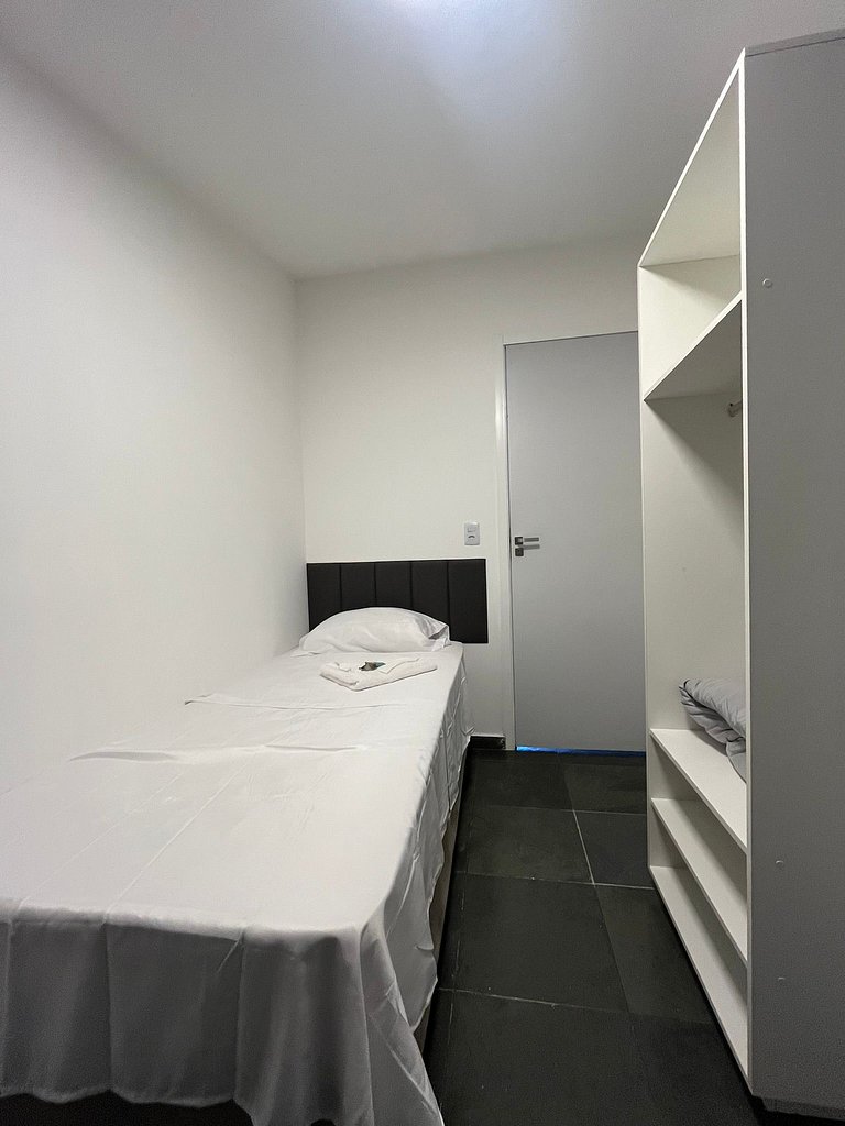 #139 Quarto Individual Econômico, Central