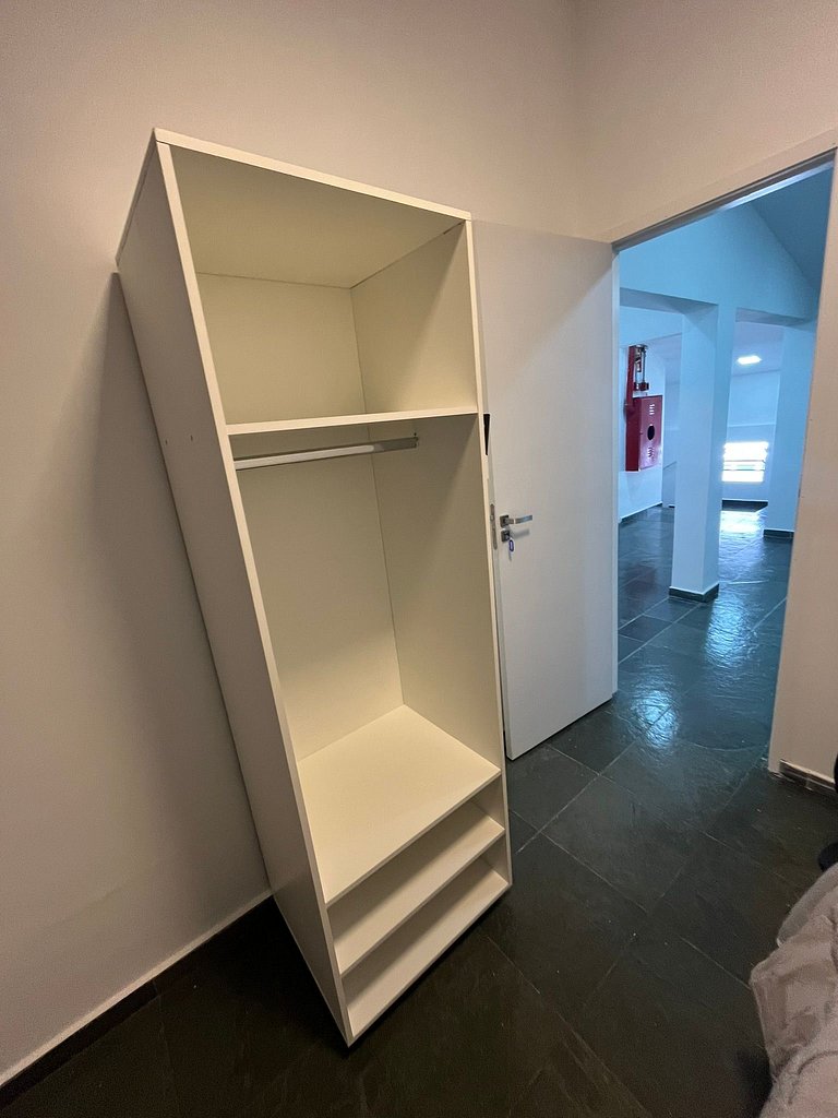 #145 Quarto Individual Confortável e Moderno.