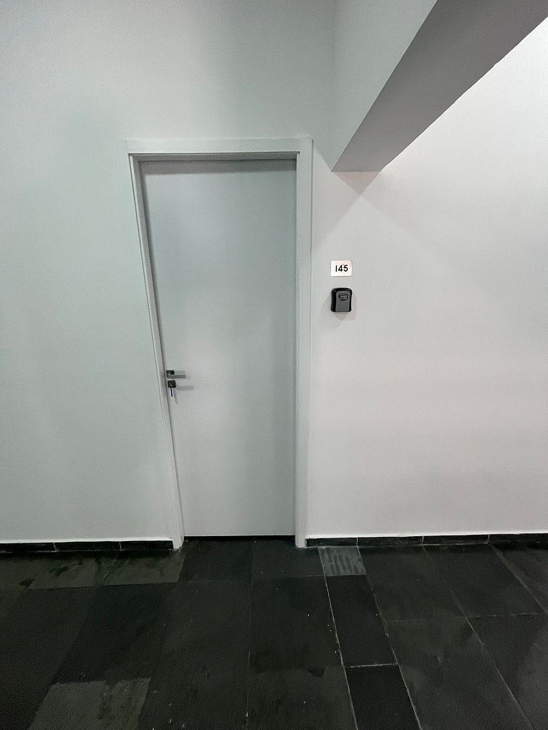 #145 Quarto Individual Confortável e Moderno.