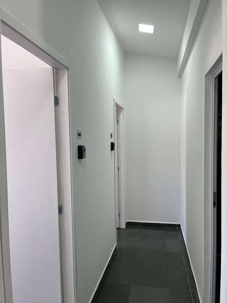 #147 Quarto Individual Confortável e Moderno.