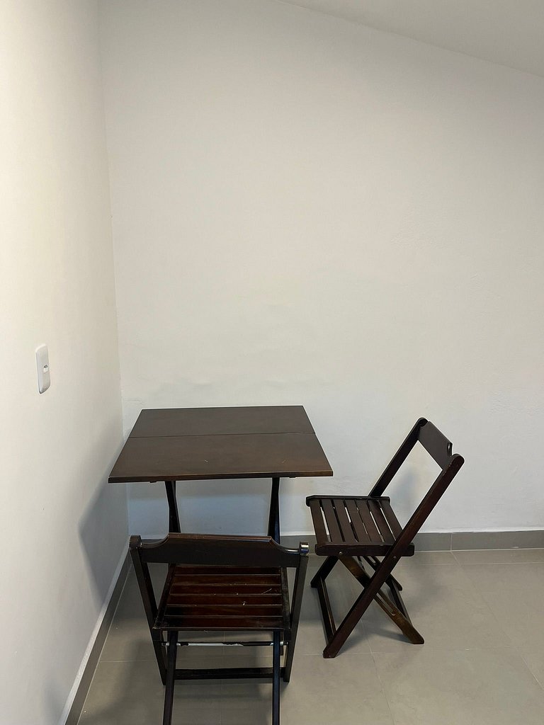 #147 Quarto Individual Confortável e Moderno.