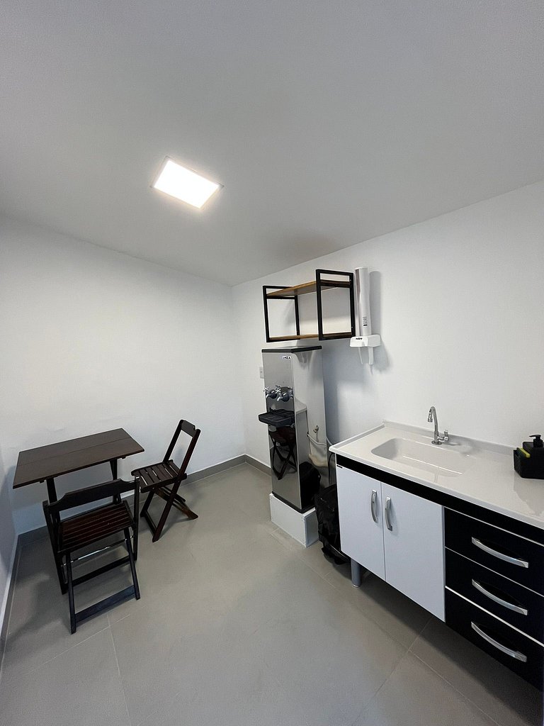 #147 Quarto Individual Confortável e Moderno.