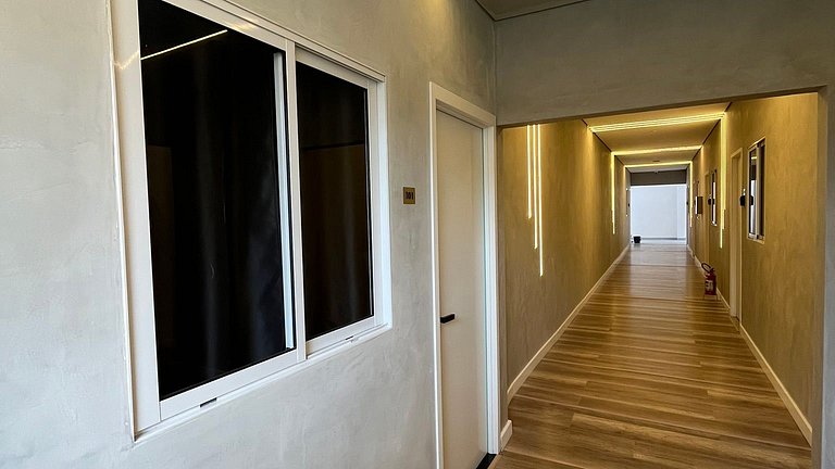 #106 Suíte Aço Negro • Loft Moderno e Industrial