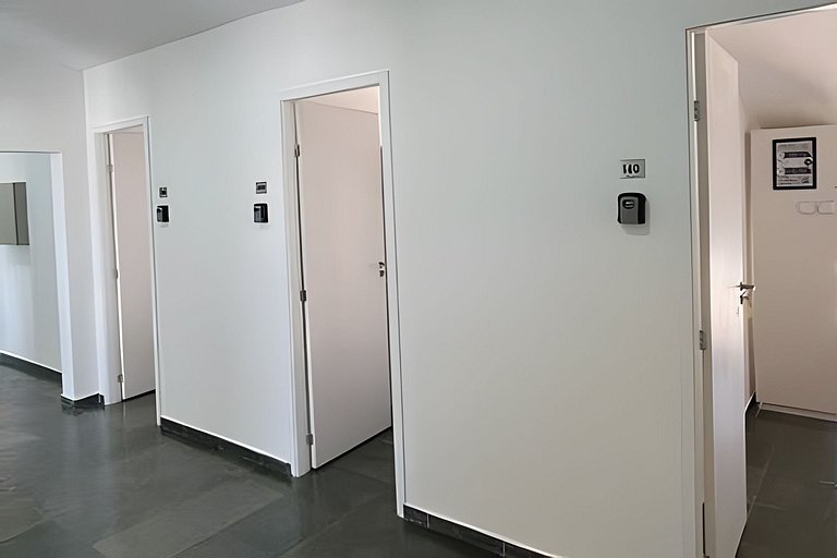 #140 Quarto Compacto Individual