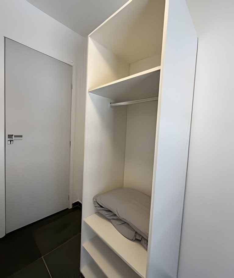 #141 Quarto Compacto Individual