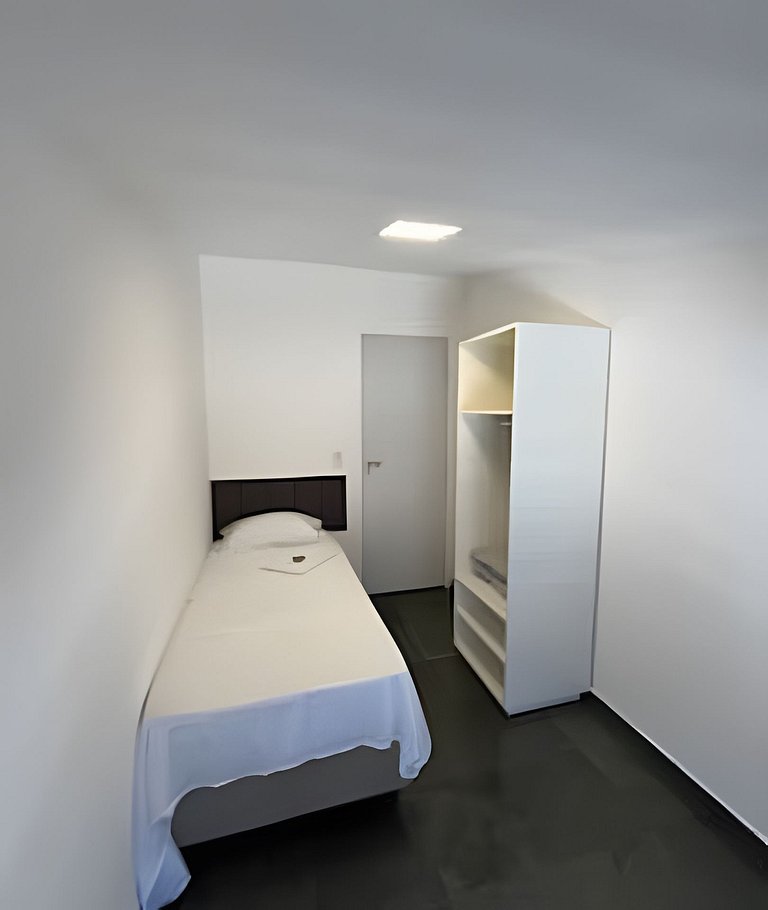 #141 Quarto Compacto Individual