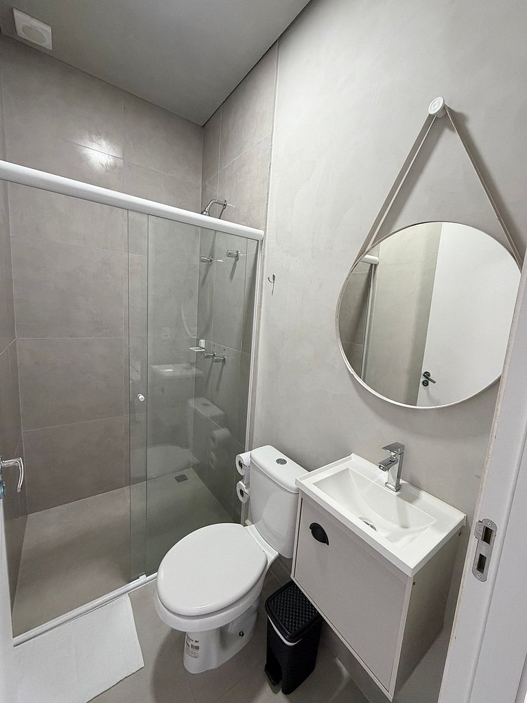 #107 Suíte Titânio, Moderna & Minimalista