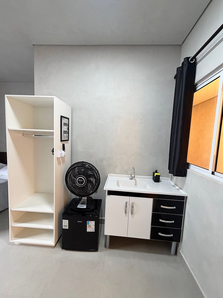 #107 Suíte Titânio, Moderna & Minimalista