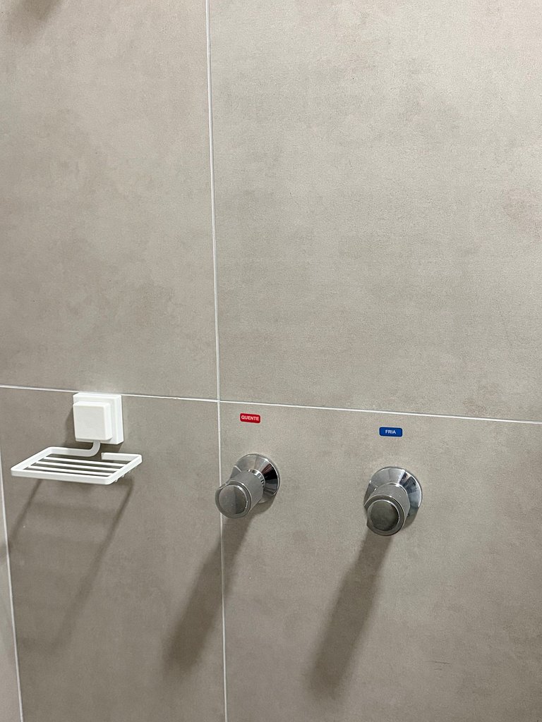 #107 Suíte Titânio, Moderna & Minimalista