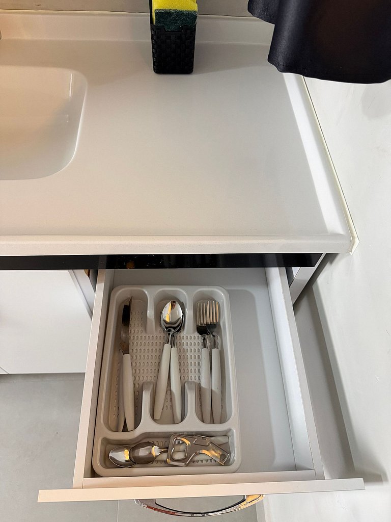 #107 Suíte Titânio, Moderna & Minimalista