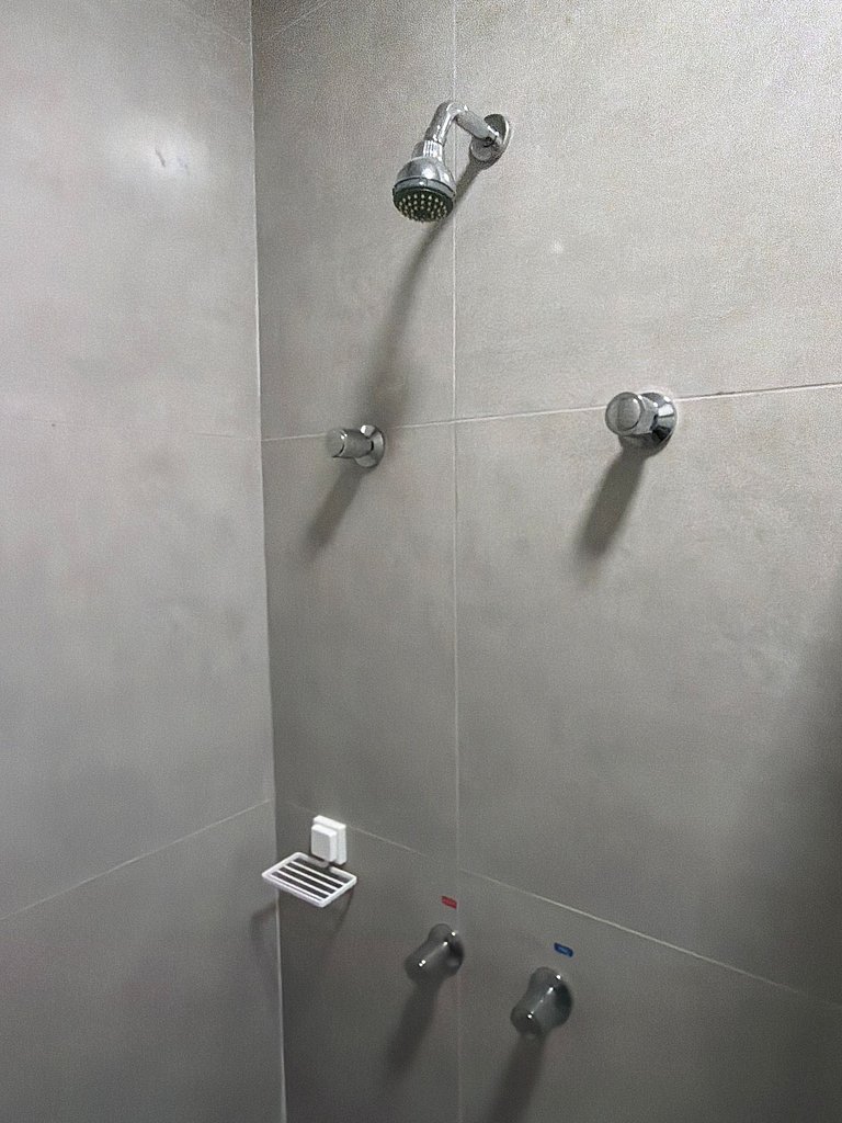 #106 Suíte Aço Negro • Loft Moderno e Industrial