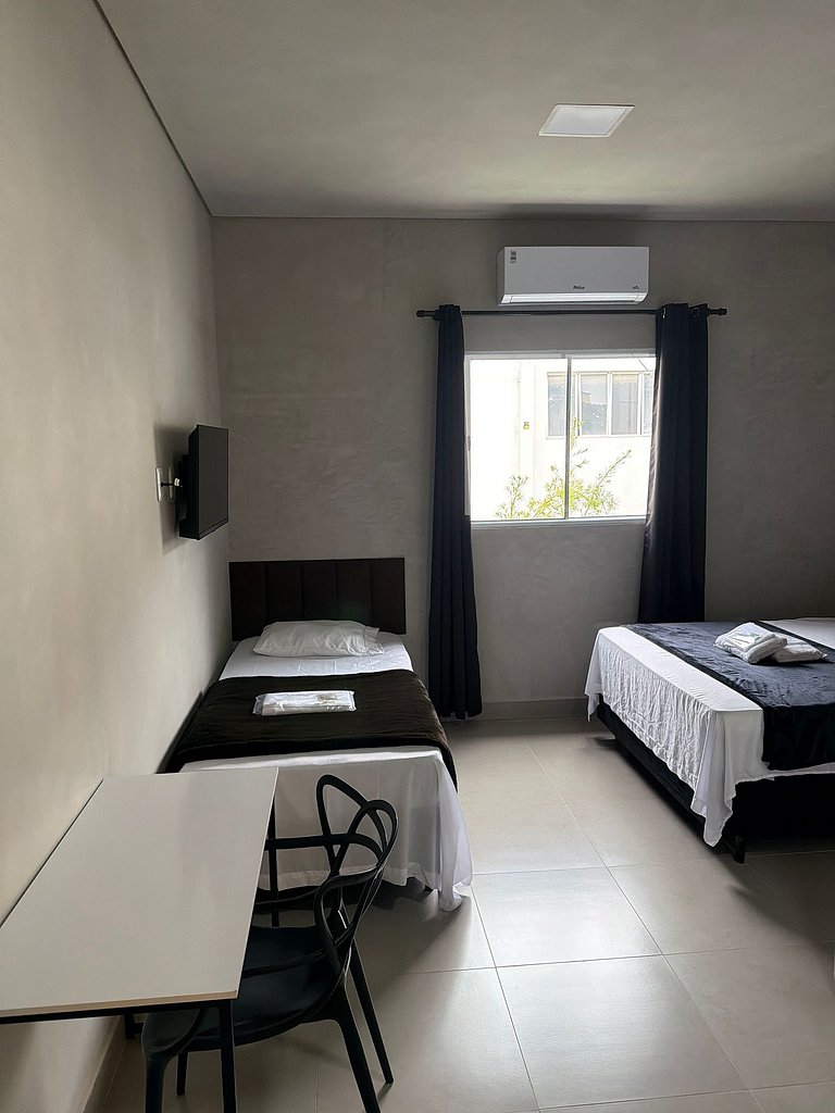 #108 Suíte Basalto Acolhedor c/vaga • Centro