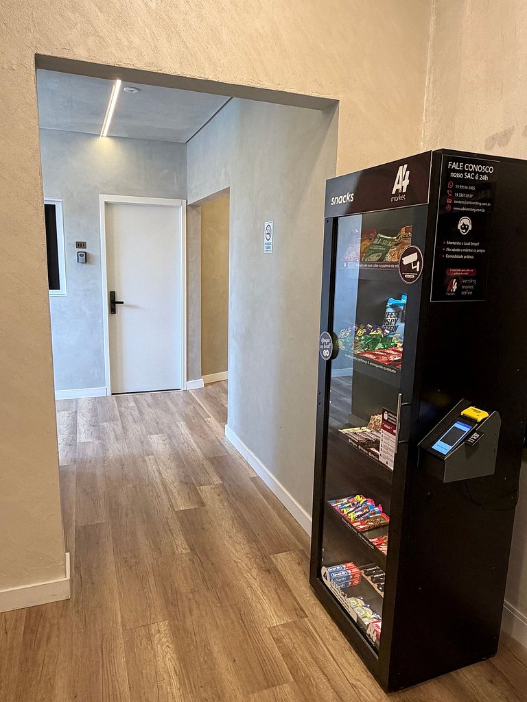 #114 Suíte Bronze Moderno c/ vaga • Centro