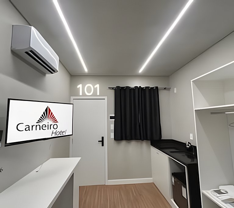 Carneiro Hotel Suíte 126