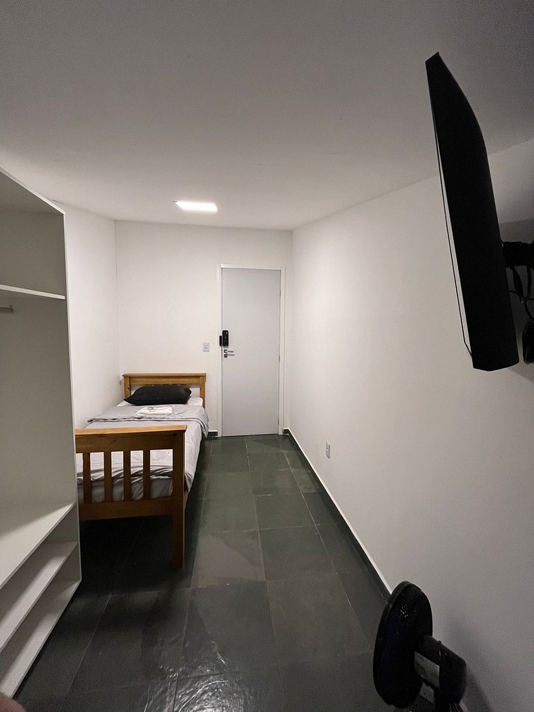 Quarto Individual 140