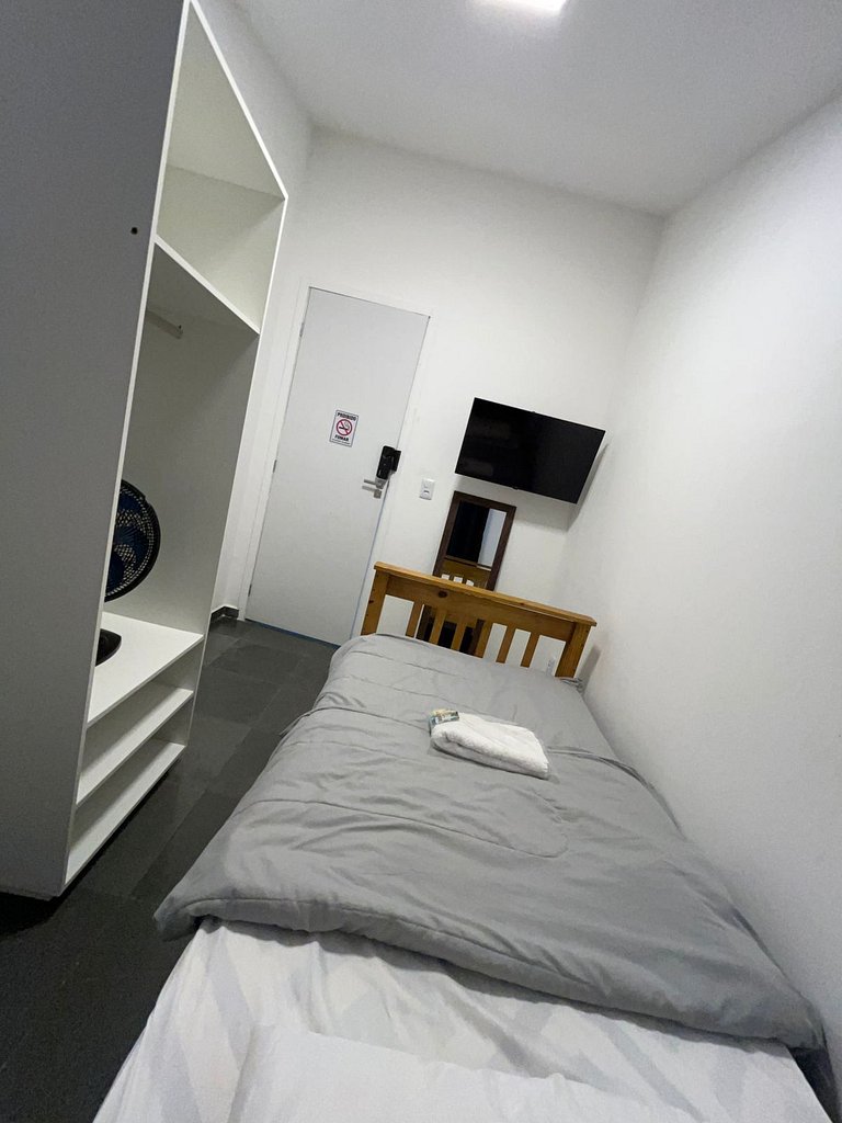 Quarto Individual 142