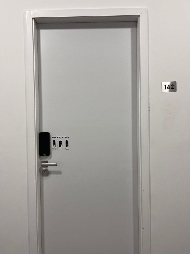 Quarto Individual 142