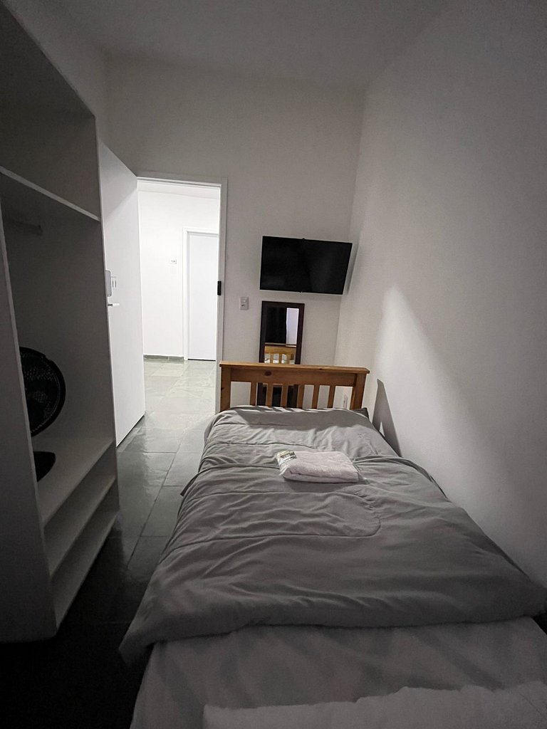Quarto Individual 142